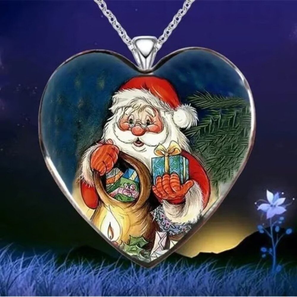 Silver Heart Shaped SANTA CLAUS Christmas Pendant Necklace